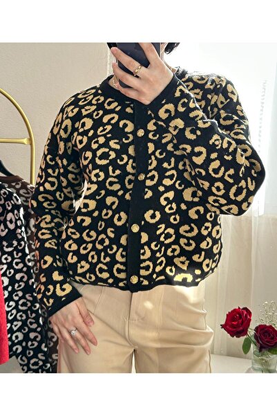 Azra Kadın Leopar Desenli Düğme Detaylı Şık Hırka