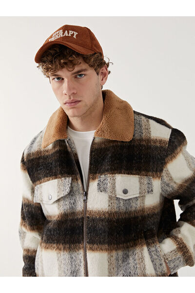 LC Waikiki معطف رجالي منقوش بياقة قميص من أوزماركا للموسم الجديد بتصميم قياسي