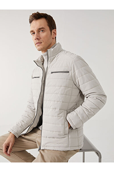 LC Waikiki سترة منتفخة للرجال ذات الياقة العالية ذات المقاس القياسي