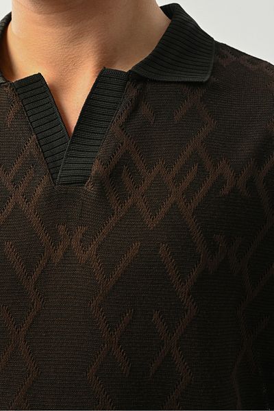 İLKCET MODA Ανδρικό μπλουζάκι με μοτίβο V λαιμόκοψη