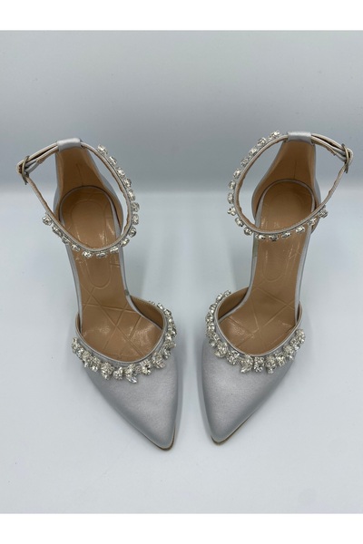 Ömer Ediz Shoes Pantofi de damă cu toc de 9 cm cu detaliu din piatră de cristal satinat ALLYS