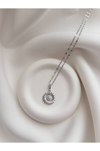 Minne Jewelry-Accessory قلادة عباد الشمس - قلادة عباد الشمس فضية اللون - قلاد...