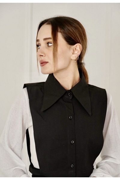 mirach Pointed Collar Half Black Shirt