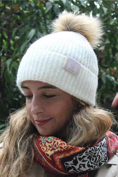Sofist İstanbul Ecru Pompom Woven Label Soft Washed Wool And Fold Women's Knitted Beret