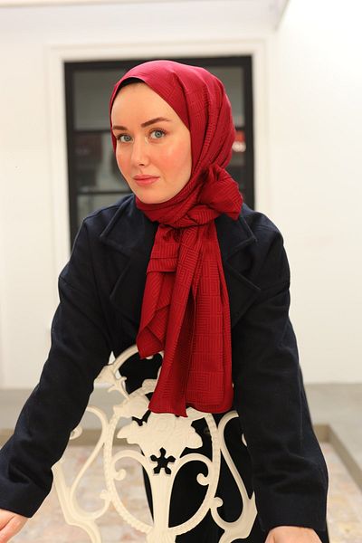 Silk Home Labyrinth Pattern Jacquard Deluxe Shawl - Claret Red