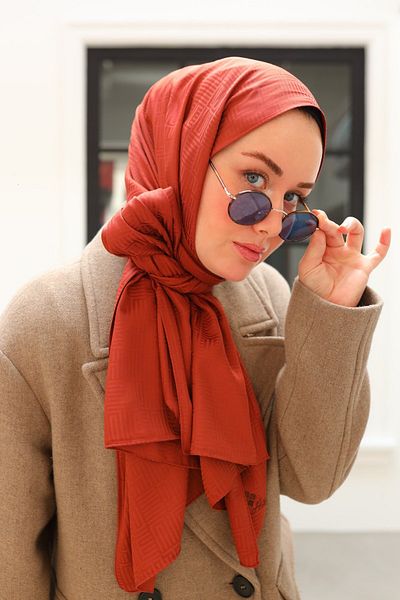 Silk Home Labyrinth Pattern Jacquard Deluxe Shawl - Tile
