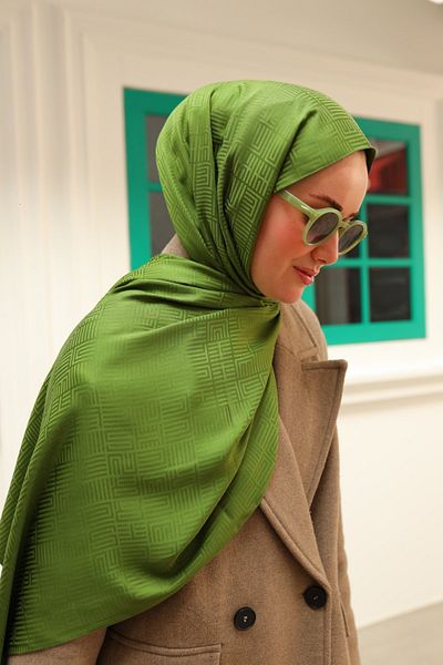 Silk Home Labyrinth Pattern Jacquard Deluxe Shawl - Grass Green