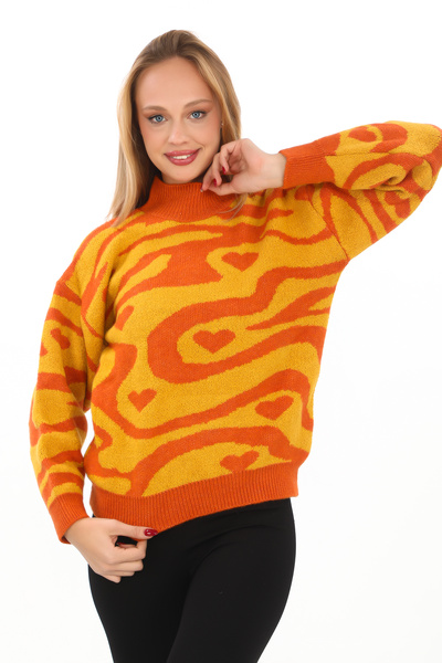 02Lady Fashion Leopard Pattern Oversize Turtleneck Sweater