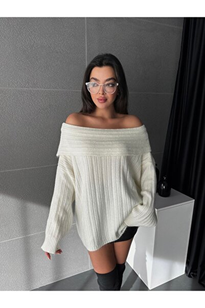02Lady Fashion Women's Off Shoulder Oversize Stylish Knitwear Sweater
