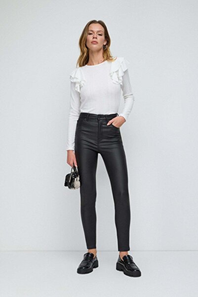 No Matter What Ärmellose Rüschenbluse aus türkischem Stoff