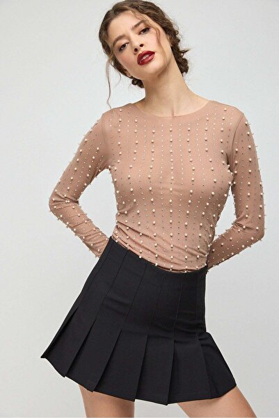 No Matter What Bluse aus transparentem Stoff mit Steinverzierungen