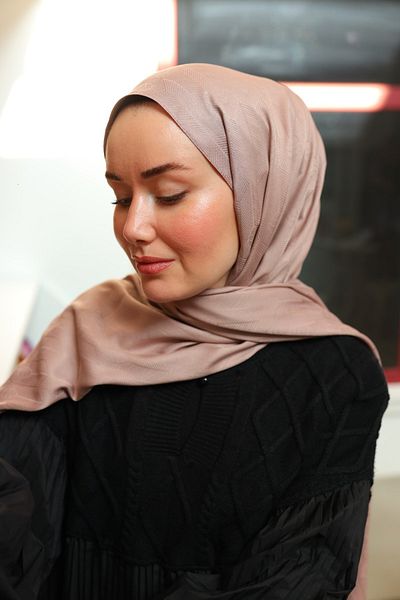 Silk Home Spoon Pattern Jacquard Deluxe Shawl - Powder