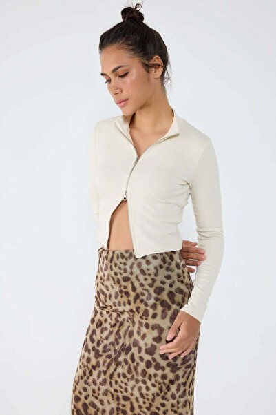 No Matter What Figurformende Bluse mit Reißverschluss