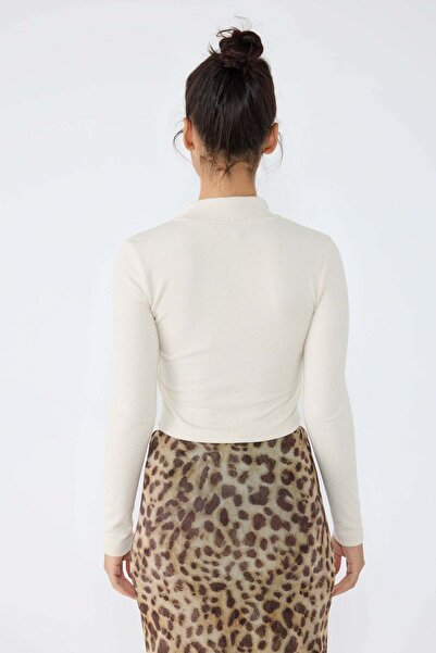 No Matter What Figurformende Bluse mit Reißverschluss