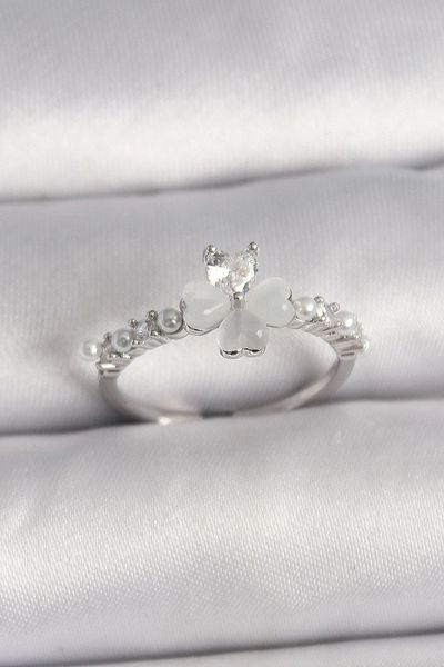 Clariss Brass Silver Color Zircon Stone Clover Model Pearl Detail Adjustable Ring