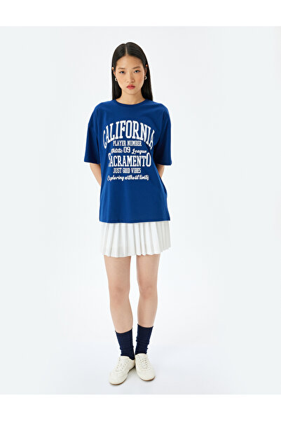 Koton Κολλέγιο εμπριμέ με λαιμόκοψη με κοντό μανίκι υπερμεγέθη μπλουζάκι