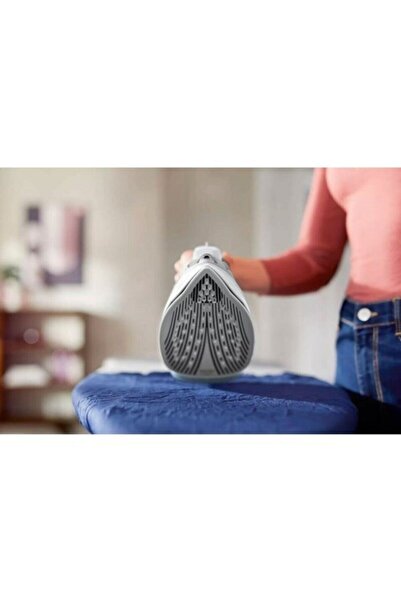 Philips 5000 Serisi Buharlı Ütü, 2400W, 160 g Şok Buhar, SteamGlide Plus Taban, DST5010/10