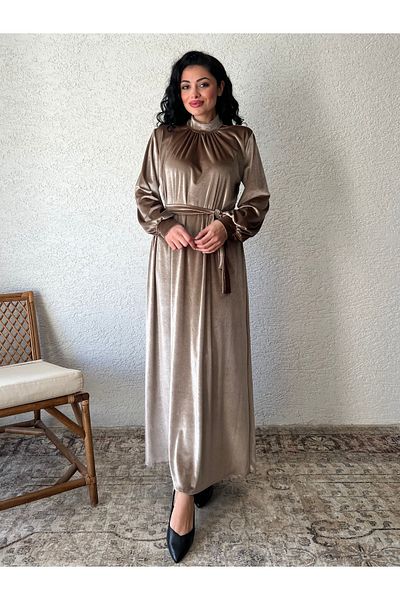 KÜÇÜĞÜM BUTİK Rochie lungă de catifea bej