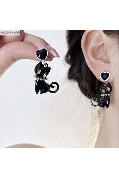 Pelin Aksesuar Black Cat Earrings