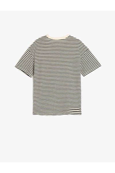 Koton Oversize pruhované tričko Crew Neck s detailem kapsy