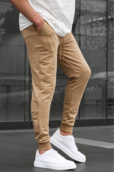 Madmext Hellbrauner Herren-Trainingsanzug mit elastischen Beinen 4821