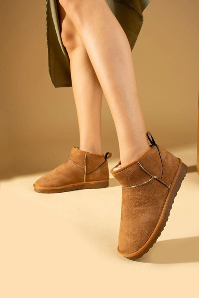 Trade Bazaar Νέα σεζόν Mini Tan Suede μισό μποτάκι με γούνα εσωτερικά, επίπεδη σόλα γυναικεία παπούτσια