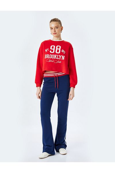 Koton Raised College Printed Crew Neck Crop Sweatshirt