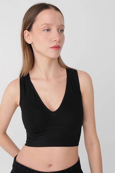 Addax Χοντρό λουράκι χωρίς ραφή V-Neck Crop A0131-dk8