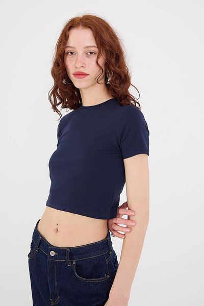 Addax Crew Neck Basic Crop T-shirt P0102-F1