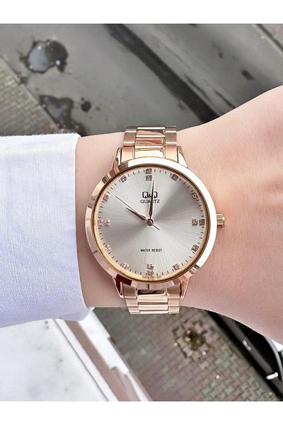 Q&Q Women's Metal Cord Wristwatch
