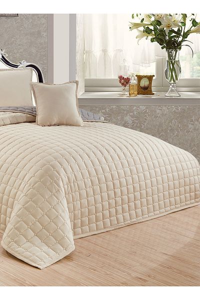 Generic Compressed two-sided Comforter Set Double Size Tow color, 6 Pieces, King Size