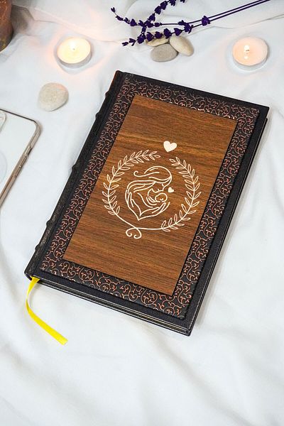 markcat Piele termică cu model Mother Baby + Carte de memorie din lemn - Caiet cu rigle - Cadou (17x24 cm - 320 pagini)