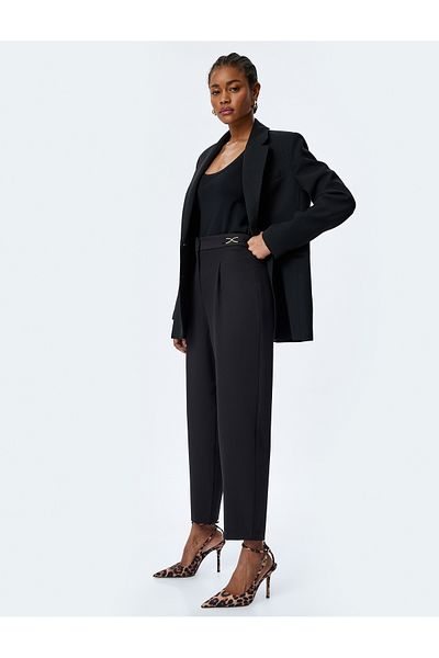 Koton Carrot Cut Fabric Trousers with Metal Accessory Detail