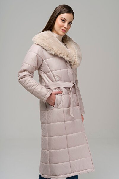 Olcay Közepes hosszúságú steppelt kabát eltávolítható gallérral és szőrmével TAŞ 6506