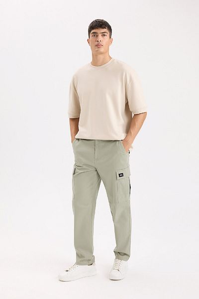 DeFacto Relax-Fit-Hose mit Cargotaschen, geradem Bein D5967AX25SP