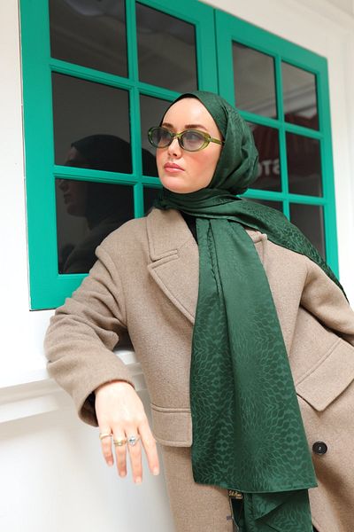 Silk Home Deluxe Jacquard Tie-Dye Pattern Shawl - Emerald