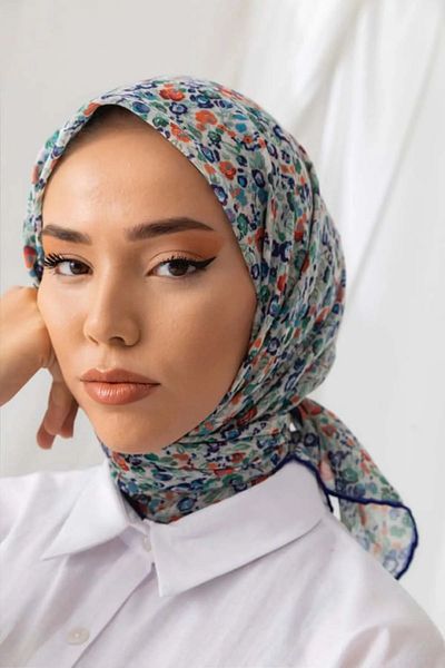Silk Home Eșarfă din bumbac moale cu model de garoafe albastru bleumarin, alb, portocaliu