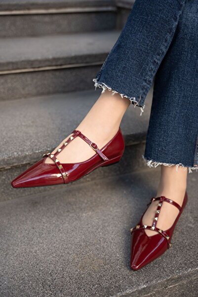 LAMİNTA Pasko Burgundy Patent Leather Buckle Pointed Toe Women's Ballerinas with Staple Detail
