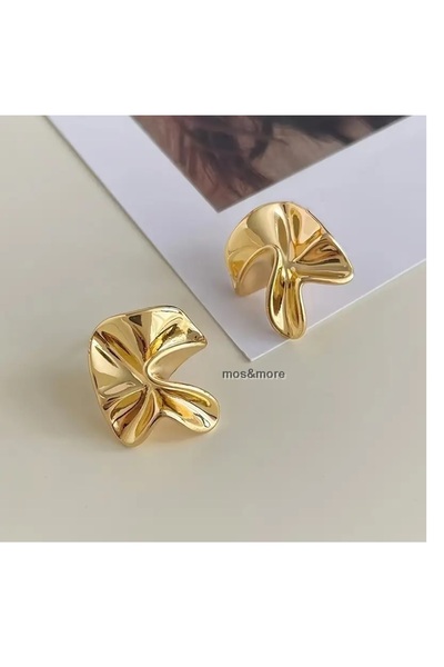 mos&more Gold Asymmetrical Women's Earrings