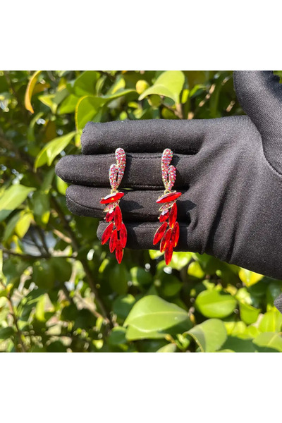 begüm jewelery KIRMIZI ZİRKON DAMLA TAŞLARLA İŞLENMİŞ TASARIM KÜPE