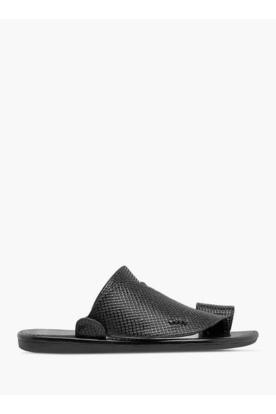 LBL by Shoexpress Textured Slip-On Arabic Sandals with Toe Loop
