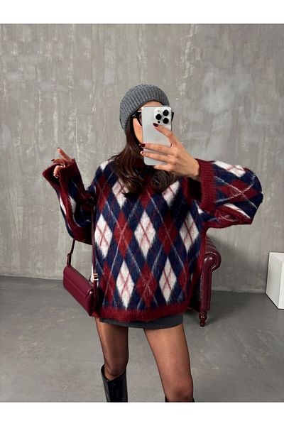 NATUFIAN STORE Women's Diamond Pattern Oversize Slit Soft Sweater