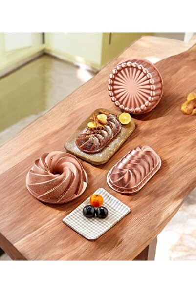 Doremcy مجموعة قوالب الكيك من إيدا مكونة من 3 قوالب من الجرانيت المصبوب على شكل تاج الرياح