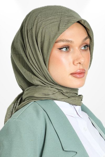 hijabchi Bamboo Scarf - Khaki Model