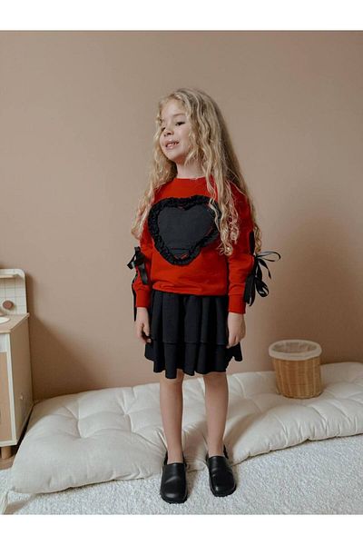 YİGİT BUTİK Yigit Boutique Girls' Set with Heart Embroidered Skirt