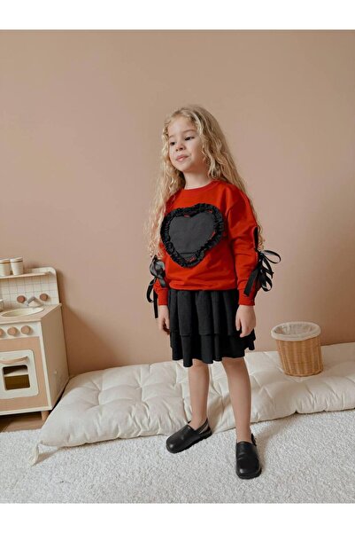 YİGİT BUTİK Yigit Boutique Girls' Set with Heart Embroidered Skirt
