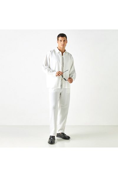 Iconic Regular Fit Textured Shirt With Collar And Long Sleeves