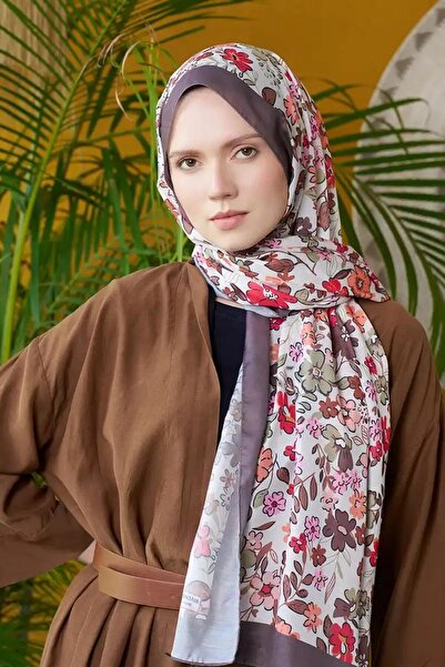 Madame Polo مجموعة سيريموني شال بنمط فلورا - بني