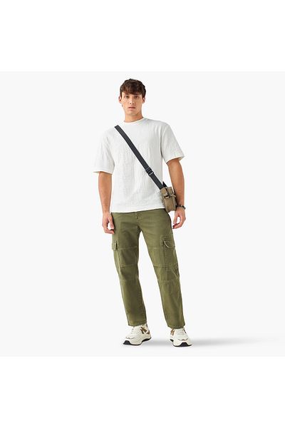 Lee Cooper تي شيرت بتصميم محكم ورقبة دائرية وأكمام قصيرة