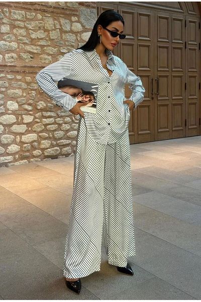 LOSHORA Oversized Line Patterned Satin Set